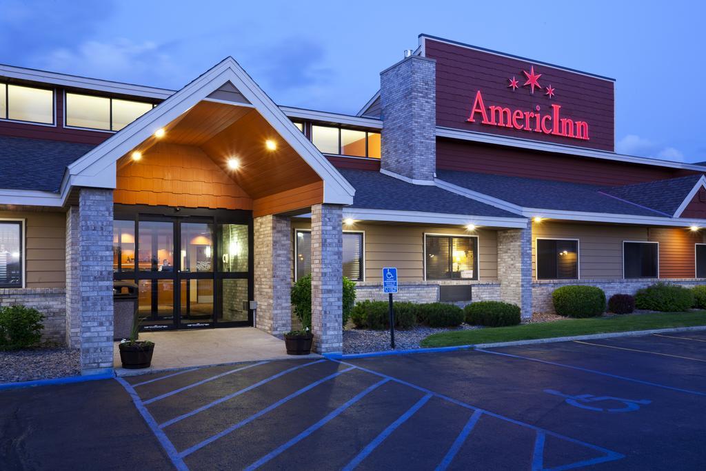 Americinn By Wyndham Fergus Falls Conference Center Exterior photo